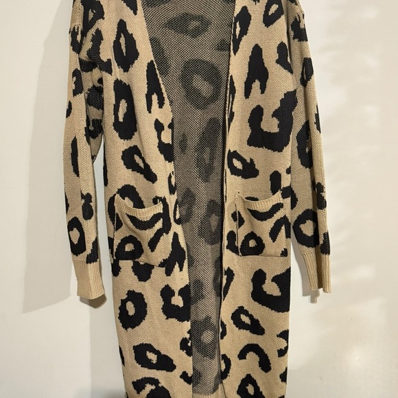 Leopard Print Women's Sweater - Picture 2 of 9